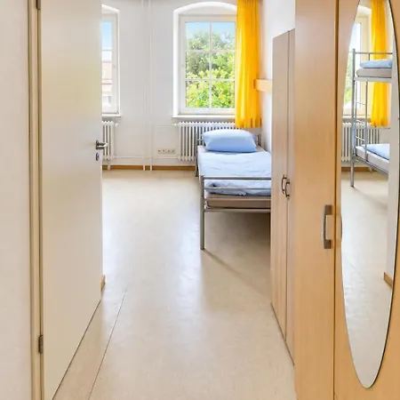 Nordquartier - Helles Dreibettzimmer - E01 Apartment Lunden